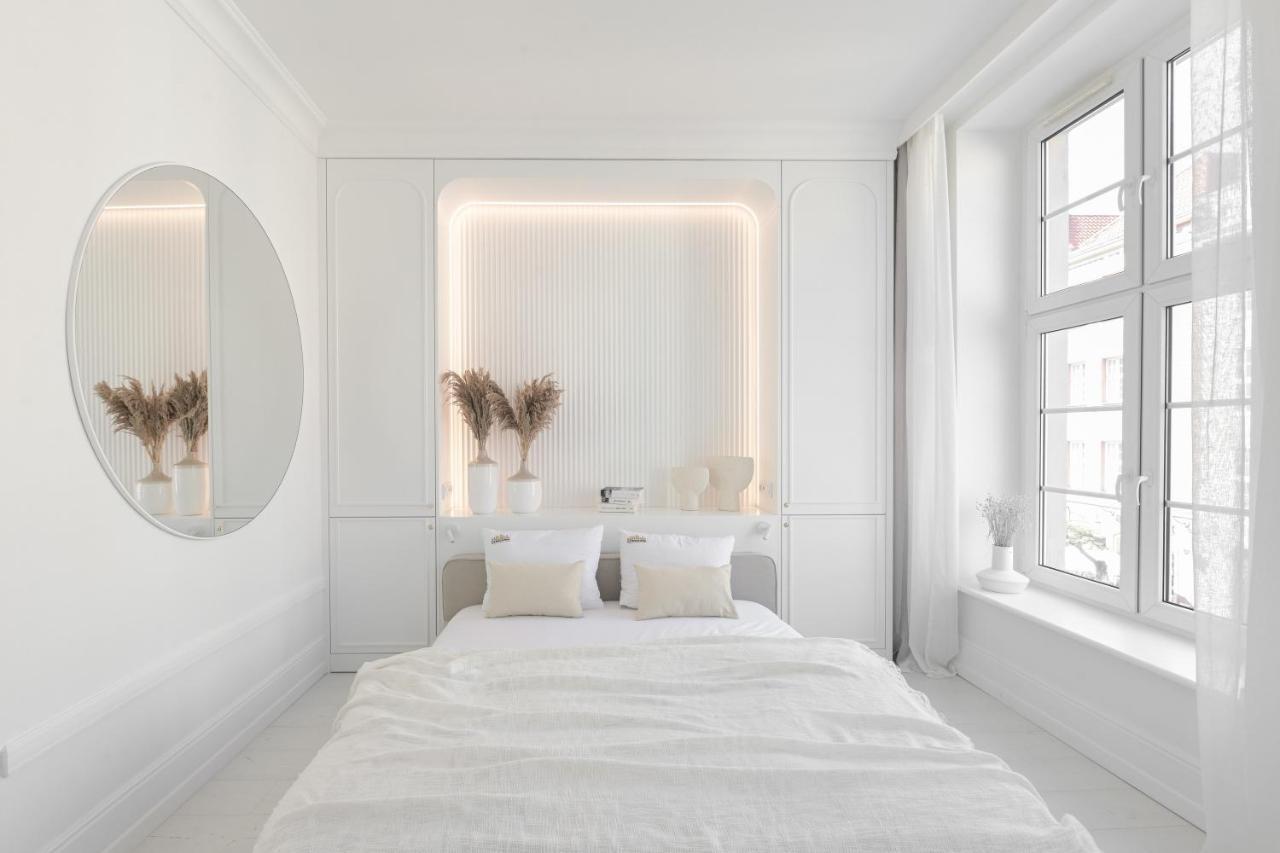 Old Town Pure White By Downtown Apartments 格但斯克 外观 照片